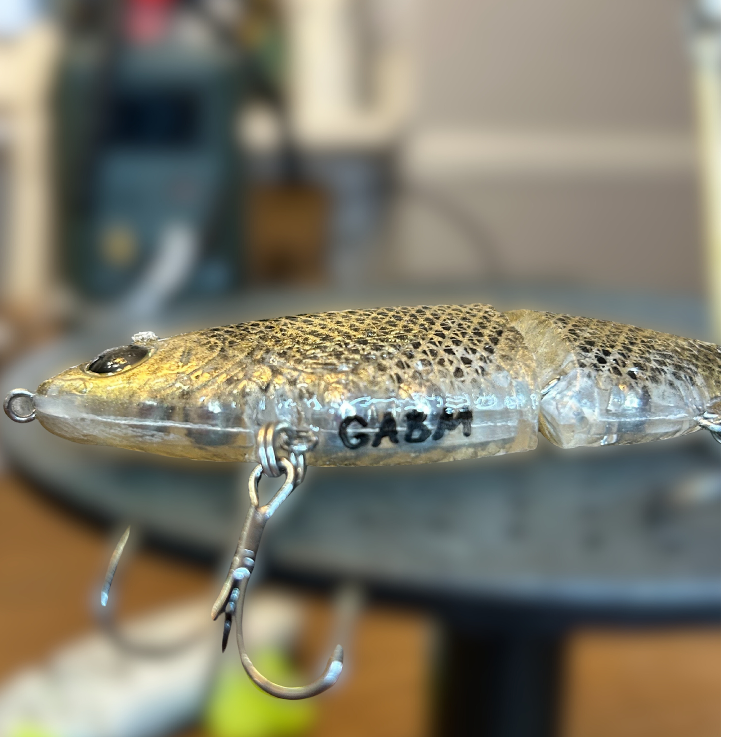 5.25" Golden Shiner Glidebait
